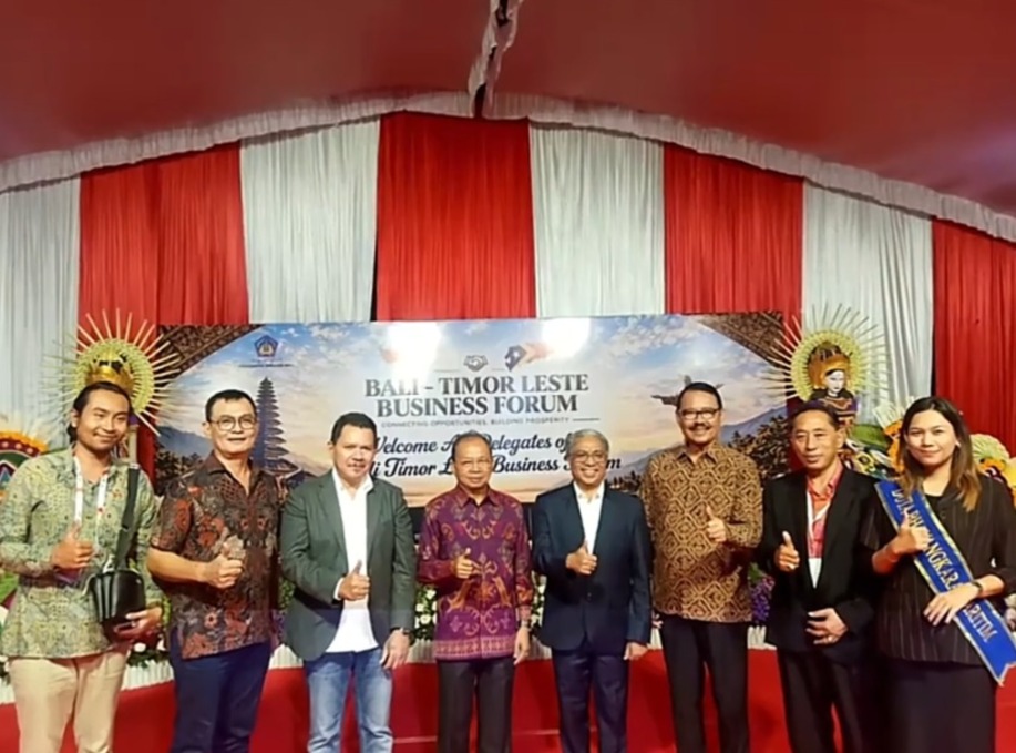 I Gusti Agung Ngurah Rai Suryawijaya with Governor Dr. Wayan Koster and Timor-Leste delegation